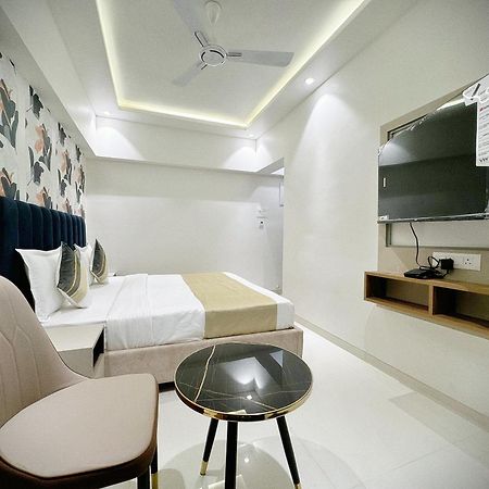 The Orion Premium Suites Мумбаї Екстер'єр фото