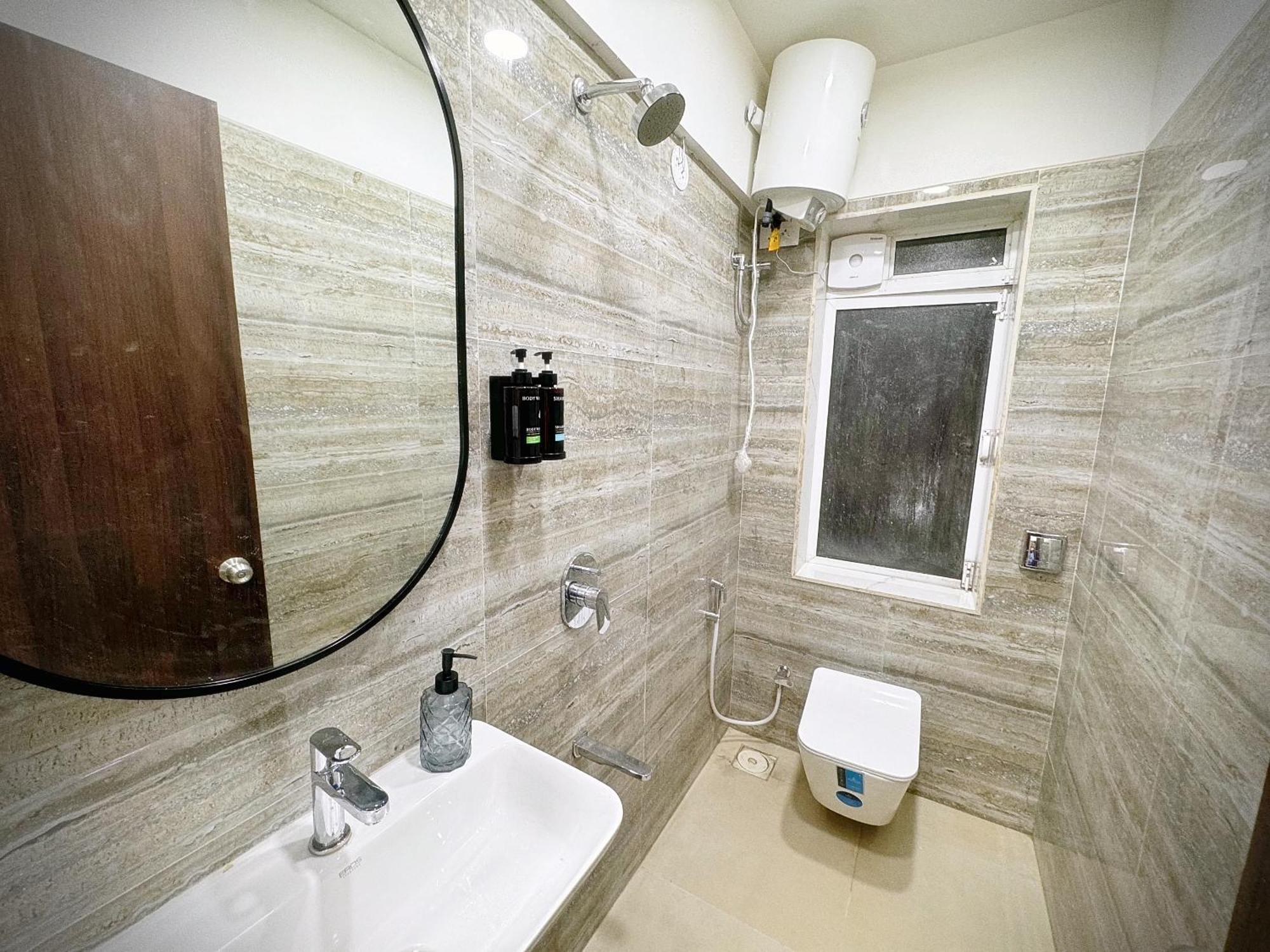 The Orion Premium Suites Мумбаї Екстер'єр фото